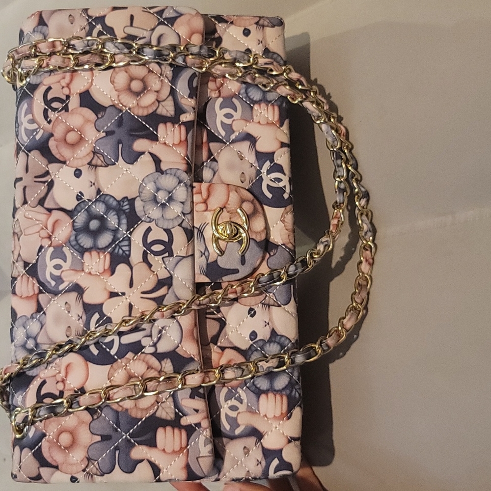Chanel 2016 Emoticon Flap